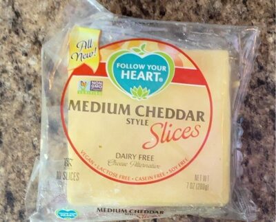 Medium Cheddar Slices 7oz