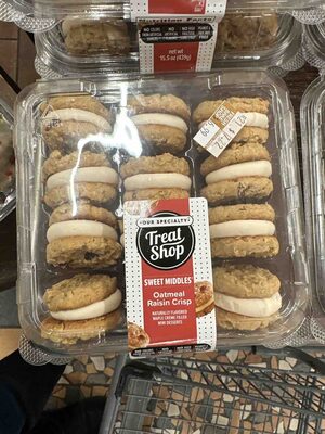 Oatmeal Raisin Crisp Maple Creme Filled Mini Desserts, Oatmeal Raisin Crisp