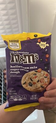 NESTL TOLL HOUSE Milk Chocolate M&M's Chocolate Candies Halloween Mix Sugar Cookie Dough Topped With Halloween Sprinkles 14oz Pack