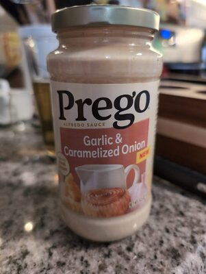 Prego Garlic and Caramelized Onion Alfredo Pasta Sauce, 14.5 oz Jar