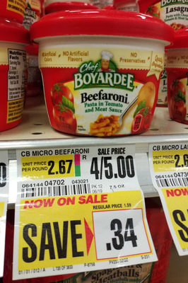Chef Boyardee Beefaroni, Pasta in Tomato and Meat Sauce, Microwavable Meal, 7.5 oz. Bowl