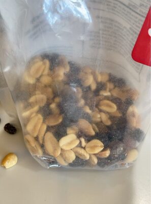 Berry Mix Of Raisins, Cranberries, Peanuts, And Almonds Trails Mix, Berry