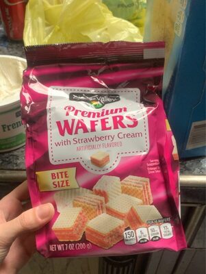Premium Wafers With Strawberry Cream, Strawberry Cream