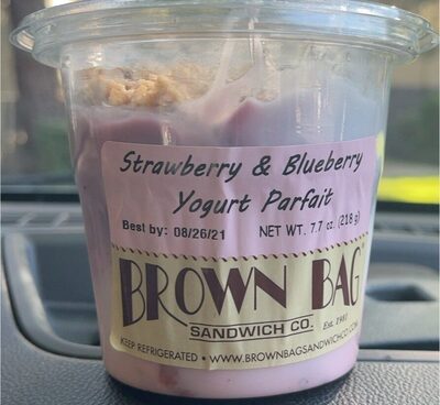 Strawberry & Blueberry Yogurt Parfait, Strawberry & Blueberry