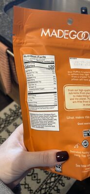 Cheddar Flavor Star Puffed Crackers, Cheddar