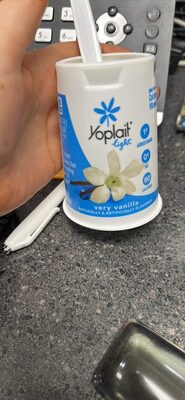 Yoplait Light Very Vanilla Gluten-Free Fat-Free Yogurt Cup