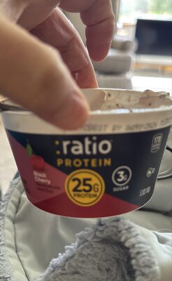 :ratio Protein Black Cherry Dairy Snack
