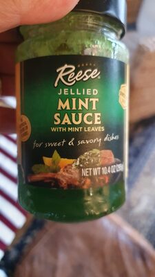Jellied Mint Sauce With Mint Leaves
