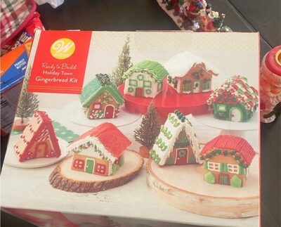Gingerbread Holiday Town Kit, Gingerbread