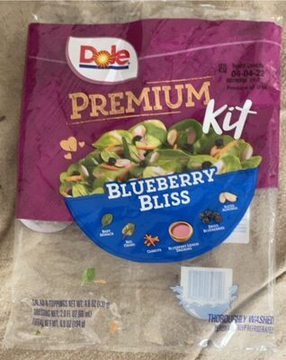 Blueberry Bliss Baby Spinach, Red Chard, Carrots, Blueberry Lemon Dressing, Dried Blueberries, Sliced Almonds Premium Kit, Blueberry Bliss
