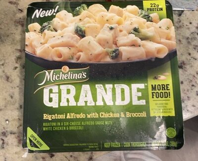 Rigatoni Alfredo With Chicken & Broccoli In A Six-Cheese Alfredo Sauce With White Chicken & Broccoli, Rigatoni Alfredo With Chicken & Broccoli