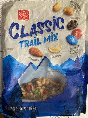 Classic Trail Mix Oil Roasted Peanuts, Raisins, Almonds, Cashews, M&M Chocolate Candies, Classic