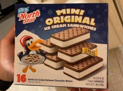 Mini Original Vanilla Ice Cream Between Chocolate Wafers Sandwiches, Mini Original
