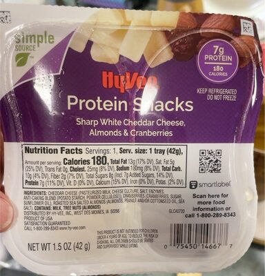 Sharp White Cheddar Cheese, Almonds & Cranberries Protein Snacks, White Cheddar Cheese, Almonds & Cranberries