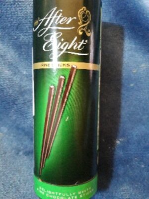 Dark Chocolate With A Smooth Mint Filling Straws, Dark Chocolate With A Smooth Mint Filling