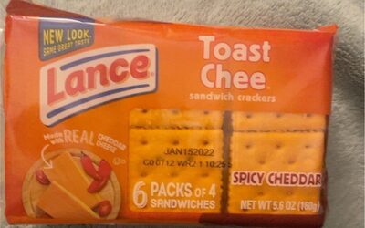 Lance Sandwich Crackers, ToastChee Spicy Cheddar, 6 On-the-Go Packs, 4 Sandwiches Each