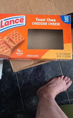 Lance Sandwich Crackers, ToastChee Cheddar, 10 Individually Wrapped Packs, 6 Sandwiches Each