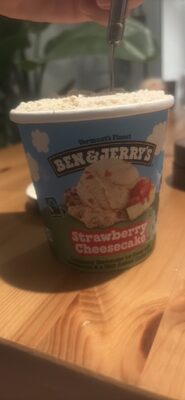 Strawberry Cheesecake Ice Cream With Strawberries & A Thick Graham Cracker Swirl, Strawberry Cheesecake