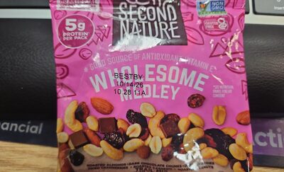 Almonds, Dark Chocolate Chunks, Peanuts, Dried Cranberries, Cashews, Dried Cherries Wholesome Medley, Almonds, Dark Chocolate Chunks, Peanuts, Dried Cranberries, Cashews, Dried Cherries