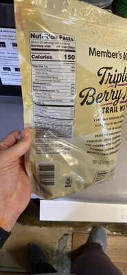 Triple Berry Nut Trail Mix, Triple Berry