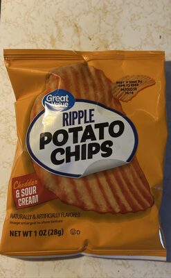 Cheddar & Sour Cream Potato Chips, Cheddar & Sour Cream