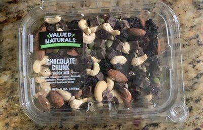 Chocolate Chunk Raisins, Chocolates Chunk, Almonds, Cashews, Pineapple Seeds, Shelled Sunflower Seeds Snack Mix, Chocolate Chunk