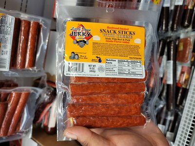 Hardwood Smoked Snack Sticks With Cheese, Hardwood Smoked