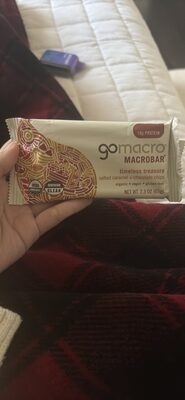 Salted Caramel + Chocolate Chips Timeless Treasure Macrobar, Salted Caramel + Chocolate Chips