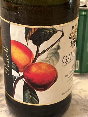 Sparkling Peach Grape Juice Drink