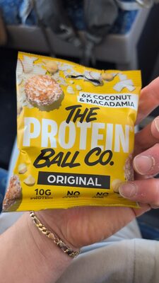 Protein Ball, Coconut + Macadamia