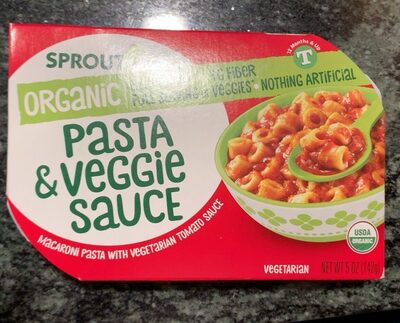 Macaroni Pasta With Vegetarian Tomato Sauce