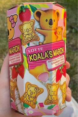 Strawberry Creme Filled Koala's March Cookies, Strawberry