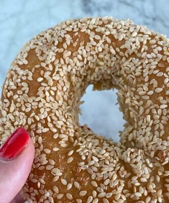 Sesame Bagels, Sesame
