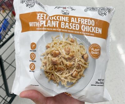 Fettuccine Alfredo With Plant Based Chicken Cauliflower Pasta And Plant Based Chicken Tossed In A Alfredo Sauce, Fettuccine Alfredo With Plant Based Chicken