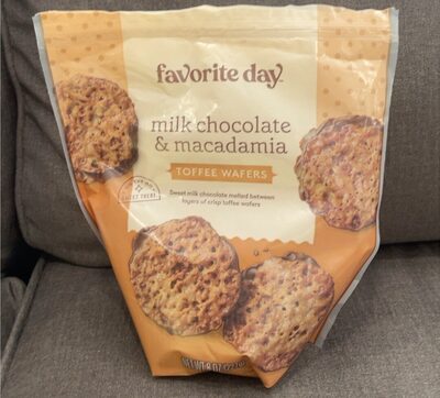 Milk Chocolate & Macadamia Toffee Wafers, Milk Chocolate & Macadamia