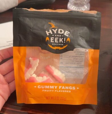 Fruity Flavored Gummy Fangs, Fruity
