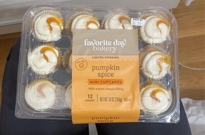 Pumpkin Spice Mini Cupcakes With Cream Cheese Filling, Pumpkin Spice