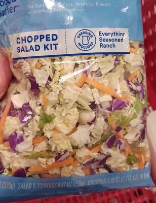 Everything Seasoned Green Leaf Lettuce, Broccoli Shreds, Red & Savoy Cabbage, Mini Bagel Toasts, Carrot, Green Onion & Everything Bagel Seasoning Chopped Salad Kit With Everything Seasoned Ranch Dressing, Everything Seasoned
