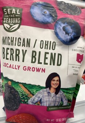 Sliced Peaches, Blueberries, Blackberries Peach Berry Blend, Sliced Peaches, Blueberries, Blackberries