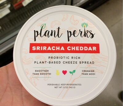 Sriracha Cheddar Plant-Based Cheeze Spread, Sriracha Cheddar