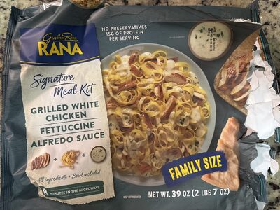 Grilled White Chicken Fettuccine And Alfredo Sauce Signature Meal Kit