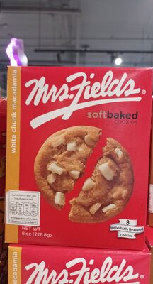 White Chunk Macadamia Soft Baked Cookies, White Chunk Macadamia