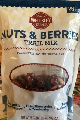 Nuts & Berries Raw Almonds & Fancy Cashews, Dried Blueberries & Cranberries, Roasted Sunflower Kernels Trail Mix, Nuts & Berries