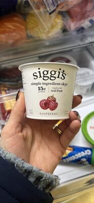 Raspberry Icelandic Skyr Strained Non-Fat Yogurt, Raspberry