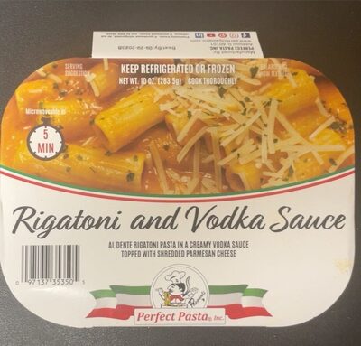Rigatoni And Vodka Al Dente Rigatoni Pasta In A Creamy Vodka Sauce Topped With Shredded Parmesan Cheese, Rigatoni And Vodka