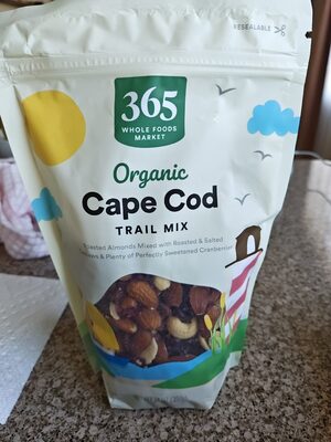 Cape Cod Trail Mix Roasted Almonds Mixed With Roasted & Salted Cashews & Plenty Of Perfectly Sweetened Cranberries, Cape Cod Trail Mix