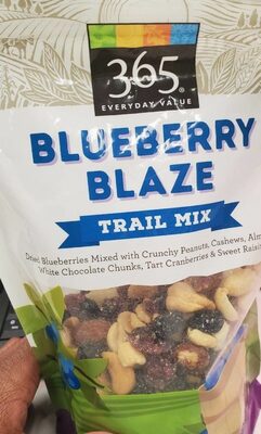 Blueberry Blaze Dried Blueberries Mixed With Crunchy Peanuts, Cashews, Almonds, White Chocolate Chunks, Tart Cranberries & Sweet Raisins Trail Mix, Blueberry Blaze